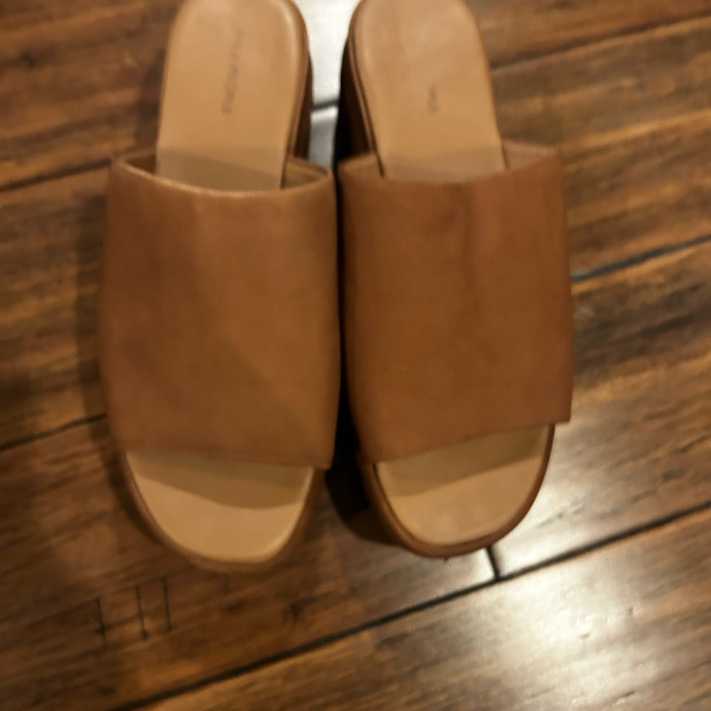 Free people sz 8 sandals